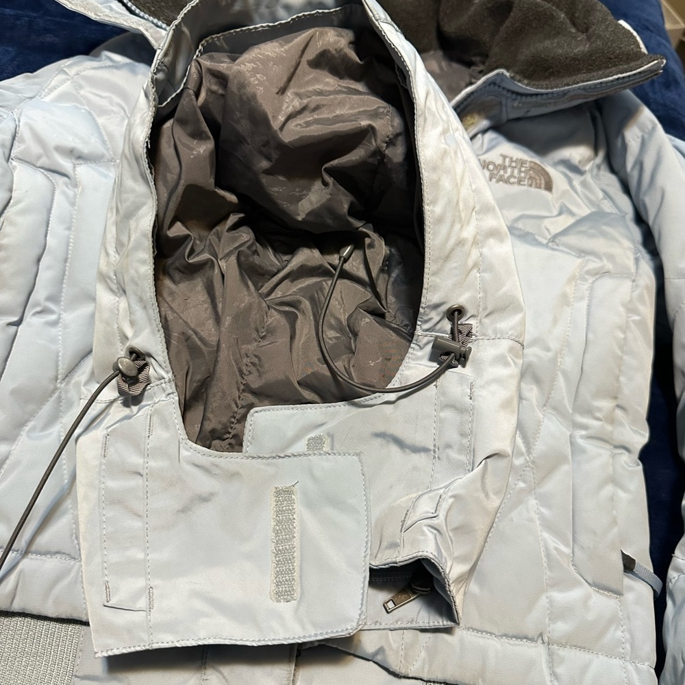 North face jacket - Picture 2 of 3